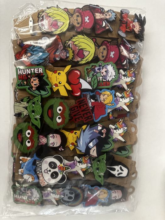 Детски значки , 97 броя