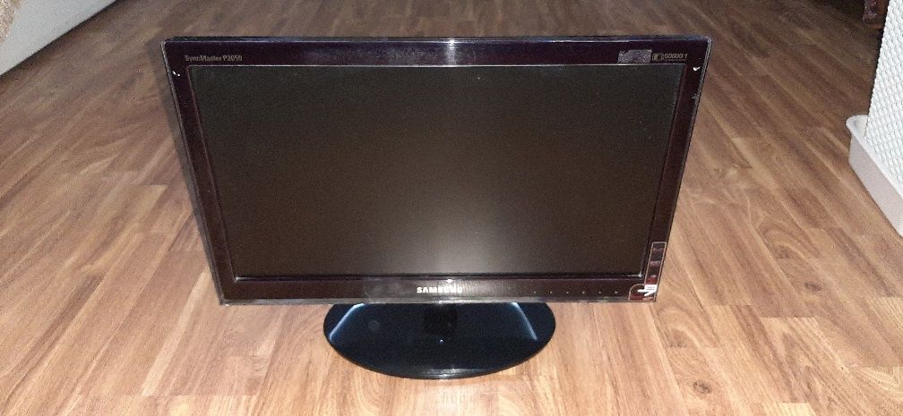 Монитор Samsung 19" в отличном состояний.