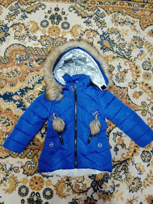 Продам куртку для девочки!!