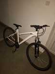 Schimb bicicleta pe telefon aproape