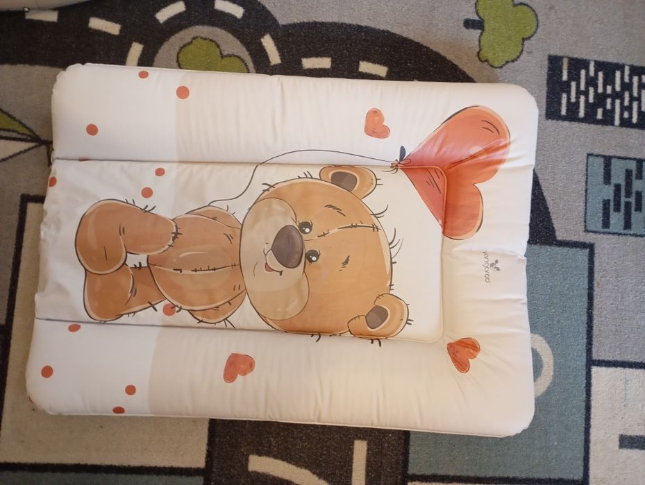 Мек бебешки повивалник