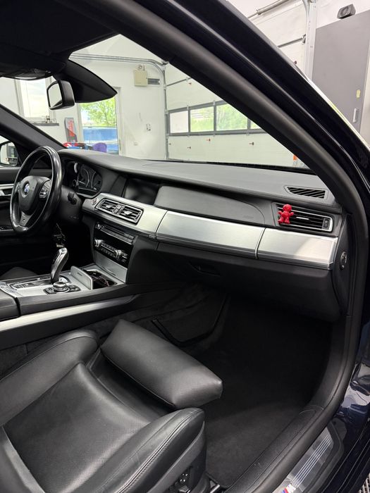 BMW 740d Seria 7 foarte intreținu