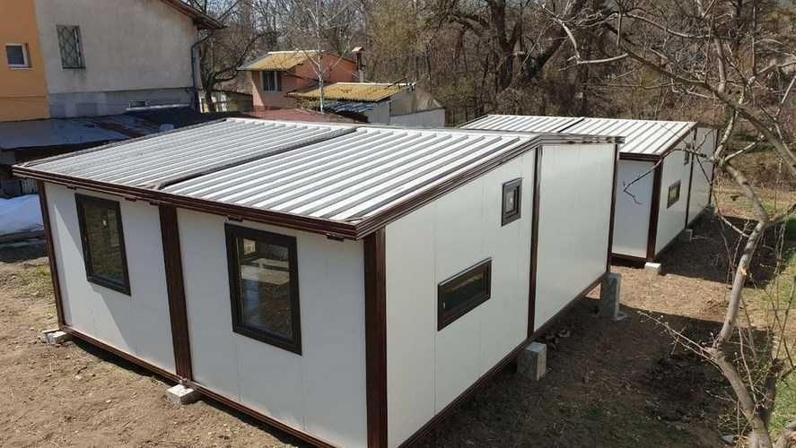 Casa, Garaje Auto, Containere din structura metalica si panou sandwich