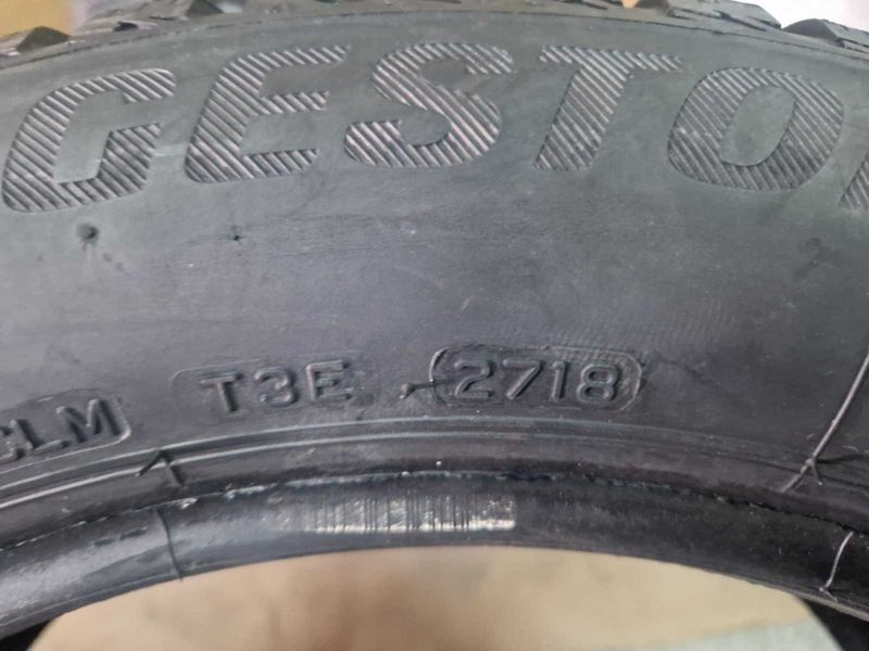 4 Bridgestone R17 215/55
зимни гуми DOT2718