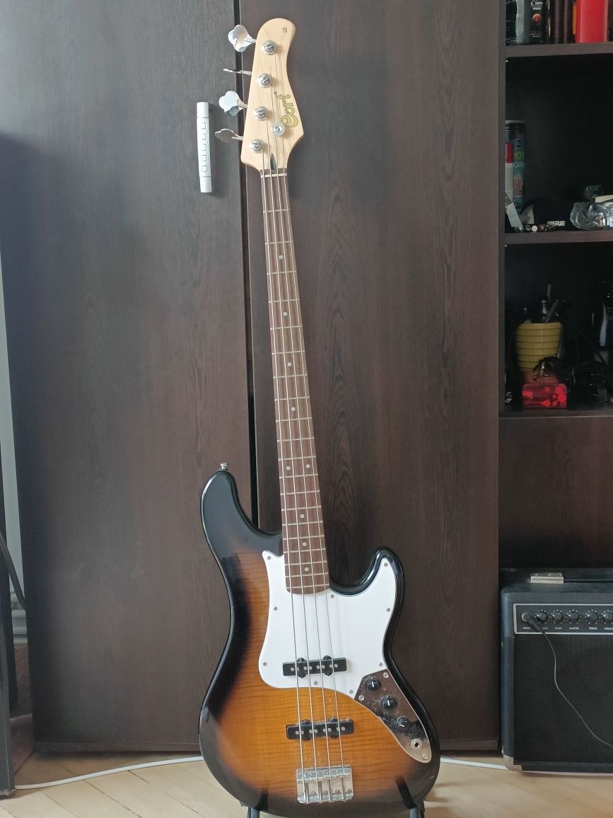 Chitară  Bass Cort