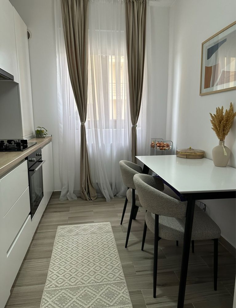 Apartament 2 camere de vanzare