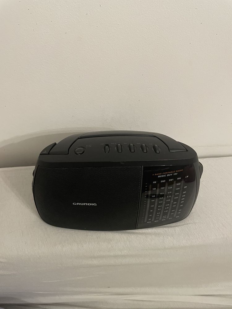 Aparat de radio Grundig Music Boy 180