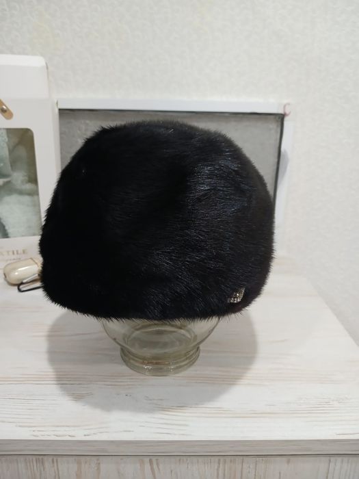 Продам норковую шапку