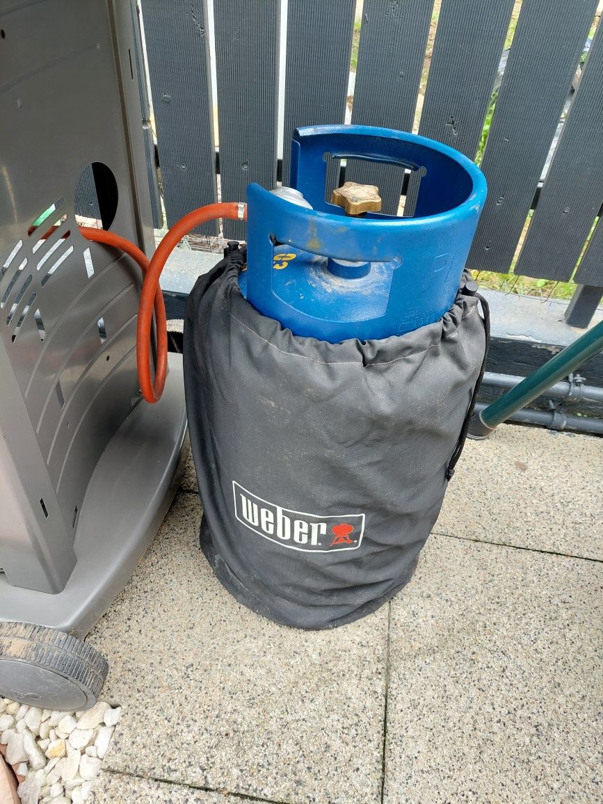 Gratar pe gaz Weber Spirit cu arzator lateral și butelie