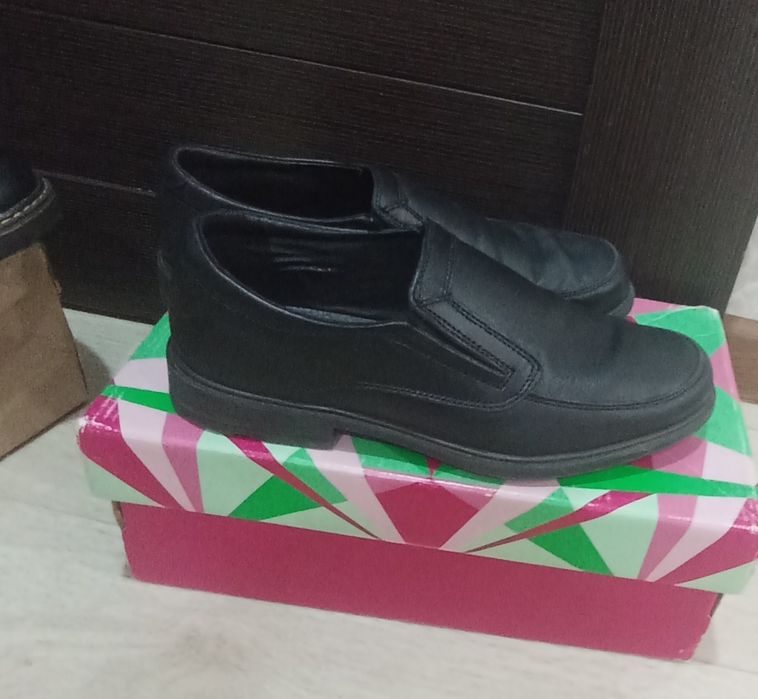 Продам кожанные Туфли на мальчика