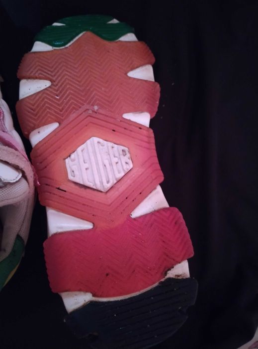 Adidași Kurt Geiger London