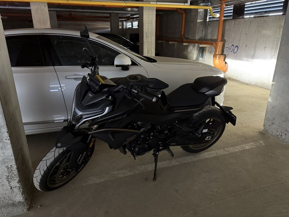 CFMOTO 800 NK Advanced AppleCarplay