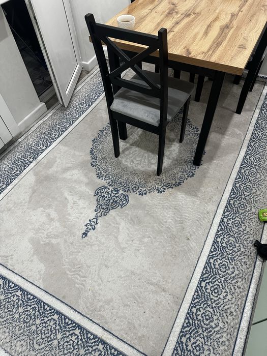 Кремовый шелковый ковер