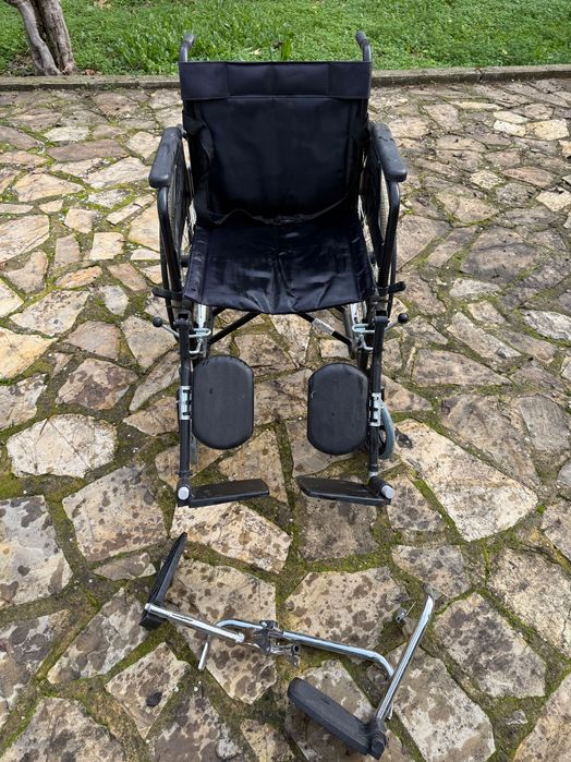 Инвалиден стол употребяван 2 бр