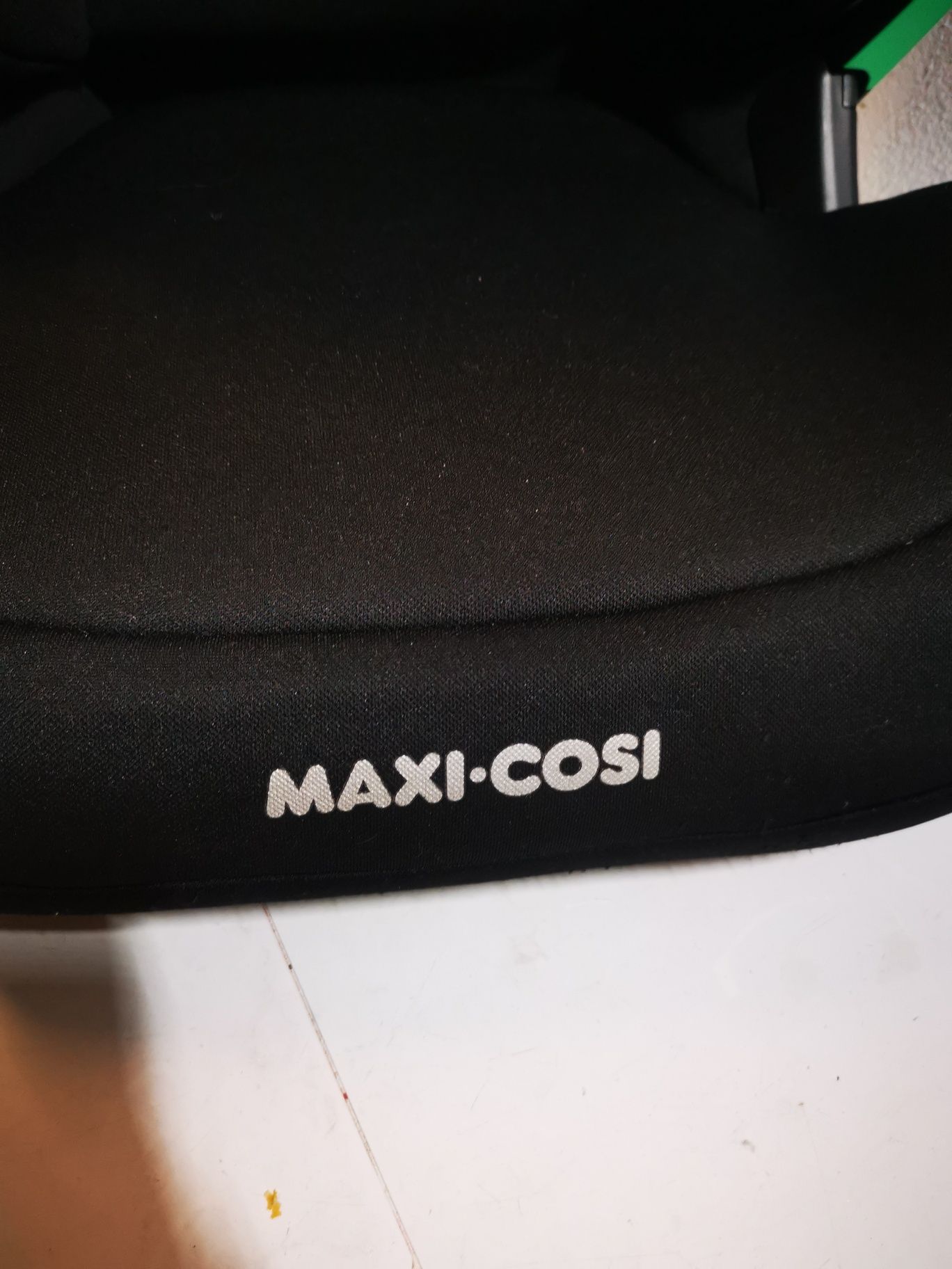 MAXI-COSI Стол за кола KORE I-SIZE (100-150см)