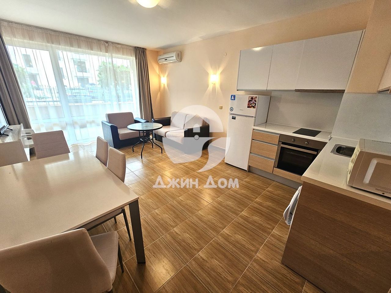 Продава се Двустаен апартамент в Свети Влас - 91 кв.м за 1179 €/кв.м - Снимка #1