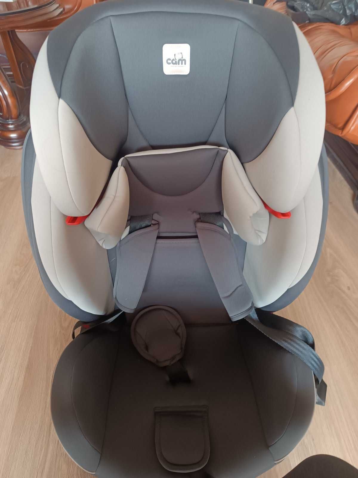 Столче за кола с isofix