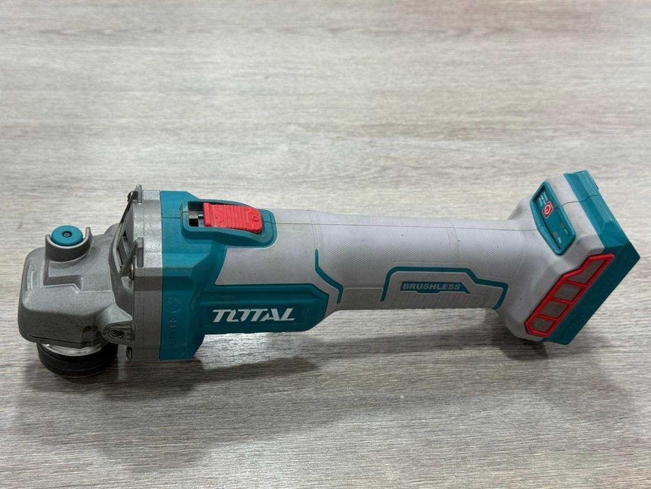 Акумулаторен ъглошлайф TOTAL Industrial 20V