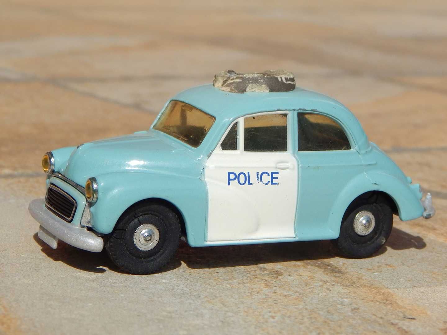 Macheta masina politie Morris Minor 1000 1956 Corgi M Britanie 1:43