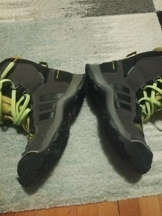 Ghete adidas baietei.nr 34