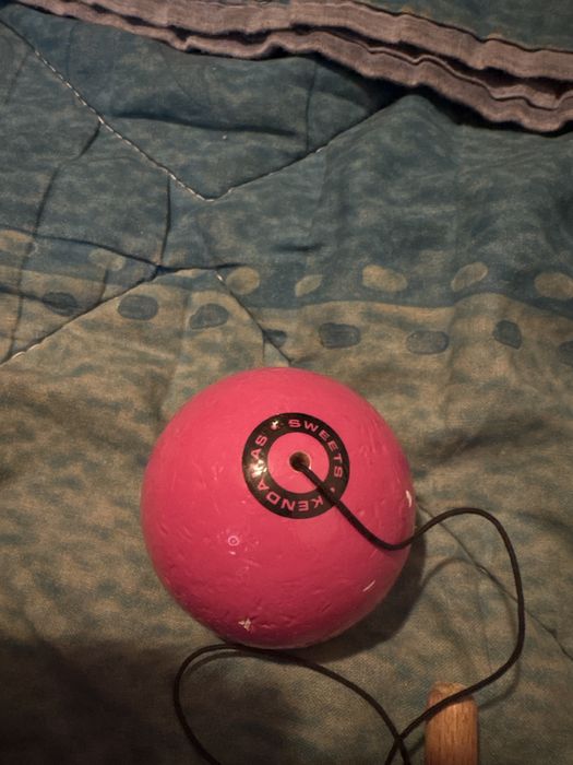 Kendama sweets starter semnata de XREMUS ( am dovada)