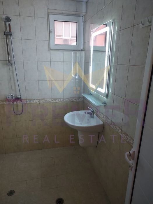 Дава се под наем Двустаен апартамент в Варна, Възраждане 1 - 60 кв.м за 400 € - Снимка #5