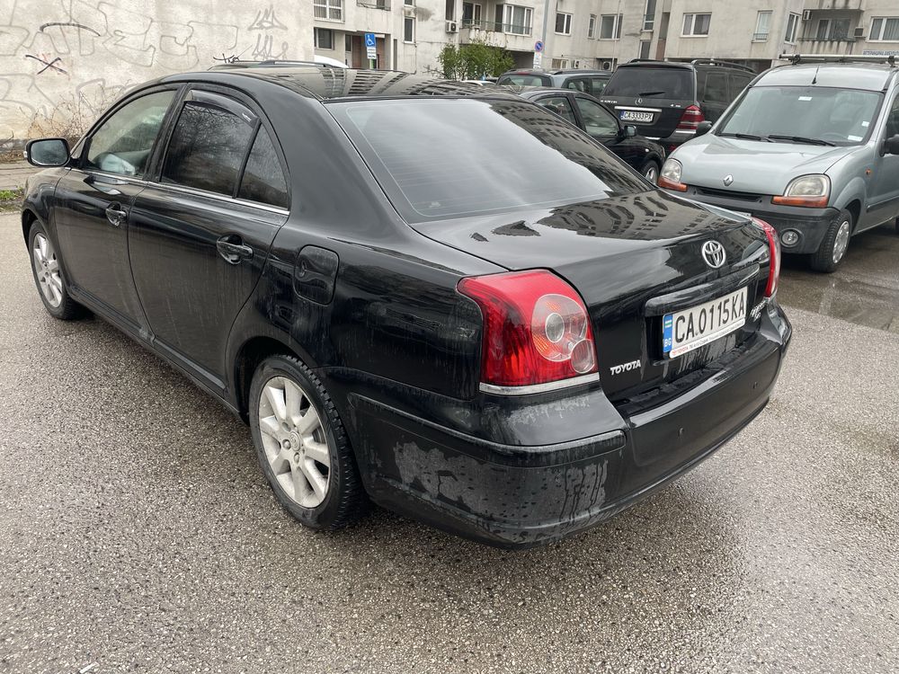 Toyota Avensis 2.2 150 кс 2007 г 4999 лева