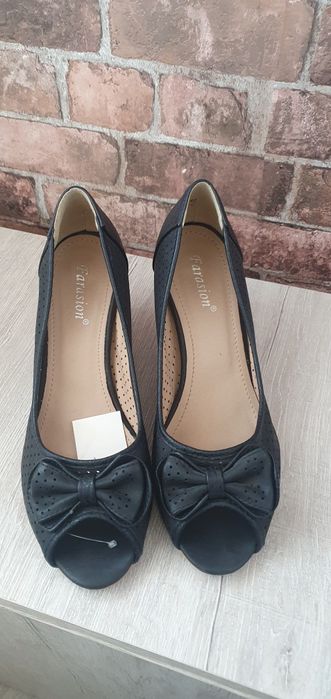 Pantofi de vanzare cu talpa ortopedica