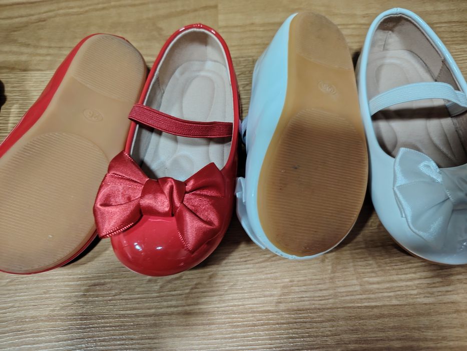 Pantofi roși Nr 26