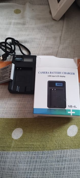 Зарядно за батерия Canon NB-4L, MicroUSB