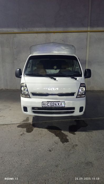 Kia bongo 2700 .
