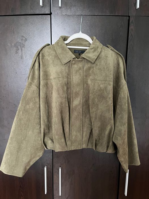 Дамско бомбър яке с ефект от велур ZARA