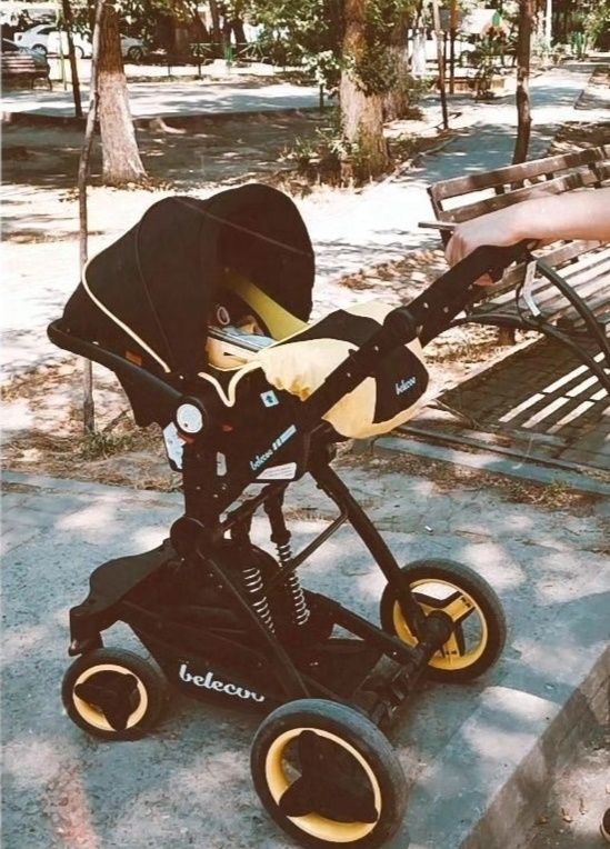 Детская коляска автокреслом