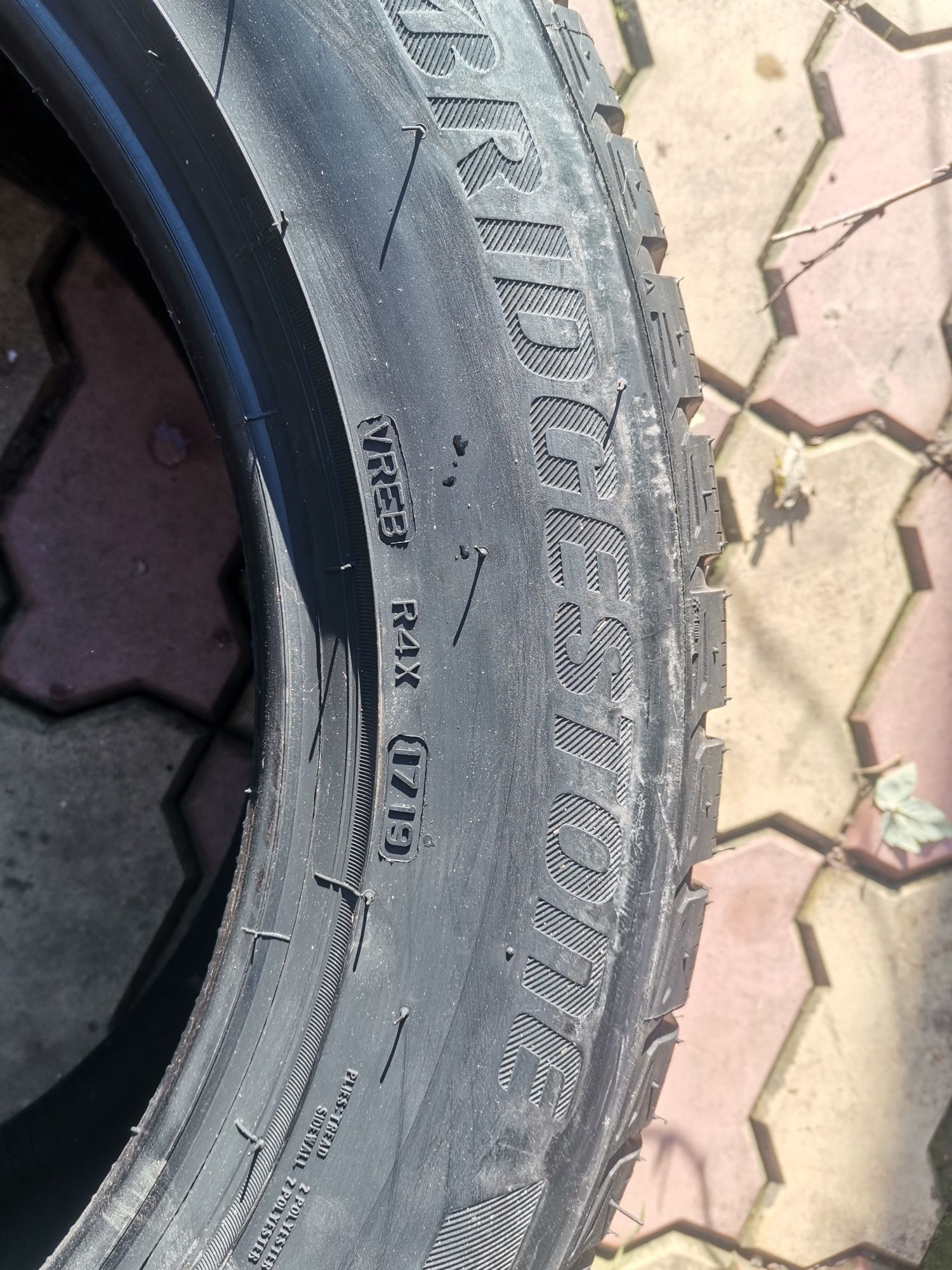 De vânzare Anvelope Noi Bridgestone Blizzak LM 80 EVO /255 55 R19.