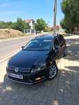 Vând Volkswagen Passat B7 HIGH LINE INDIVIDUAL 2012