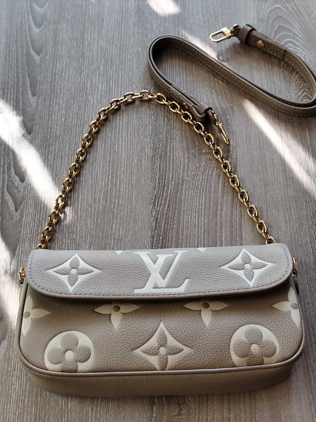 Louis Vuitton Кожена Дамска Чанта с Верижка и Каишка Бежов цвят