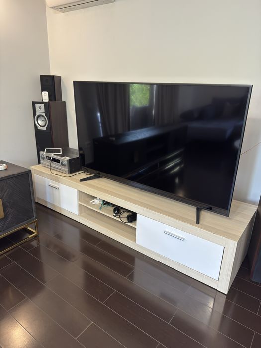 Comoda tv stil minimalistic