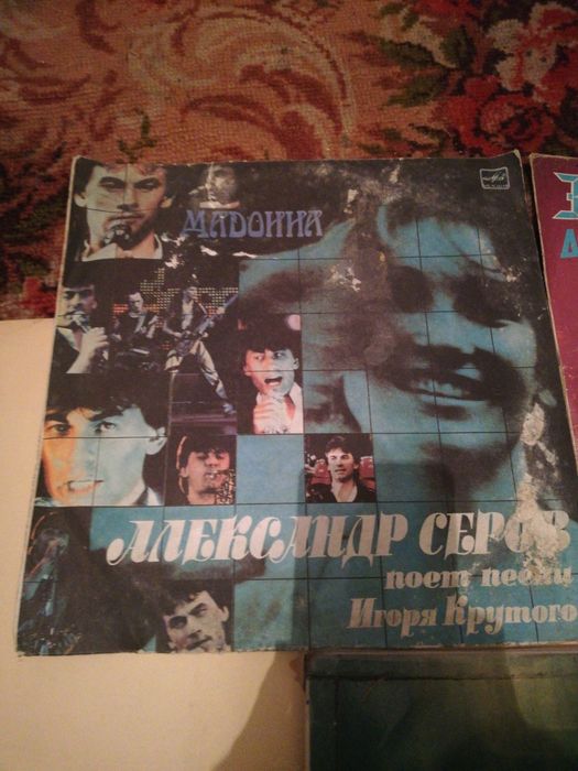 Грампластинки в конвертах срочно