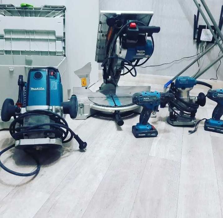 Установка межкомнатных дверей профессиональным оборудованием