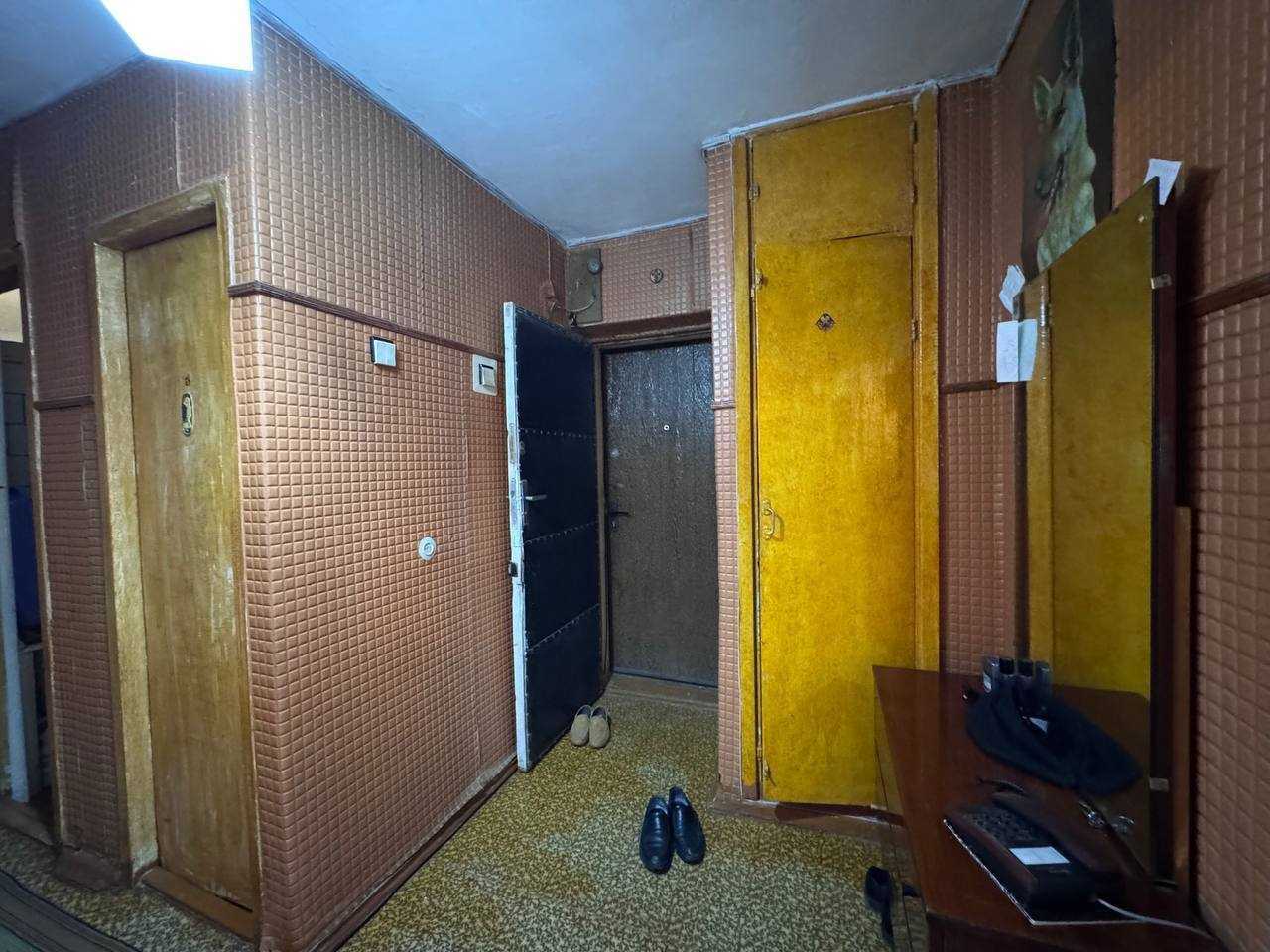 Юнусабад, ор-р Батанический сад, 3/4/4 кирпич 66 кв.м. без ремонта=