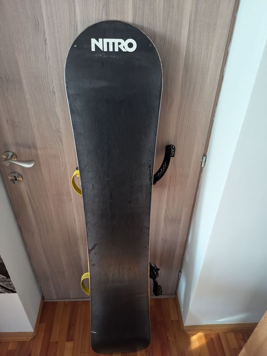 Vand set snowboard Nitro  158cm+ casca + boots +ochelari + husa