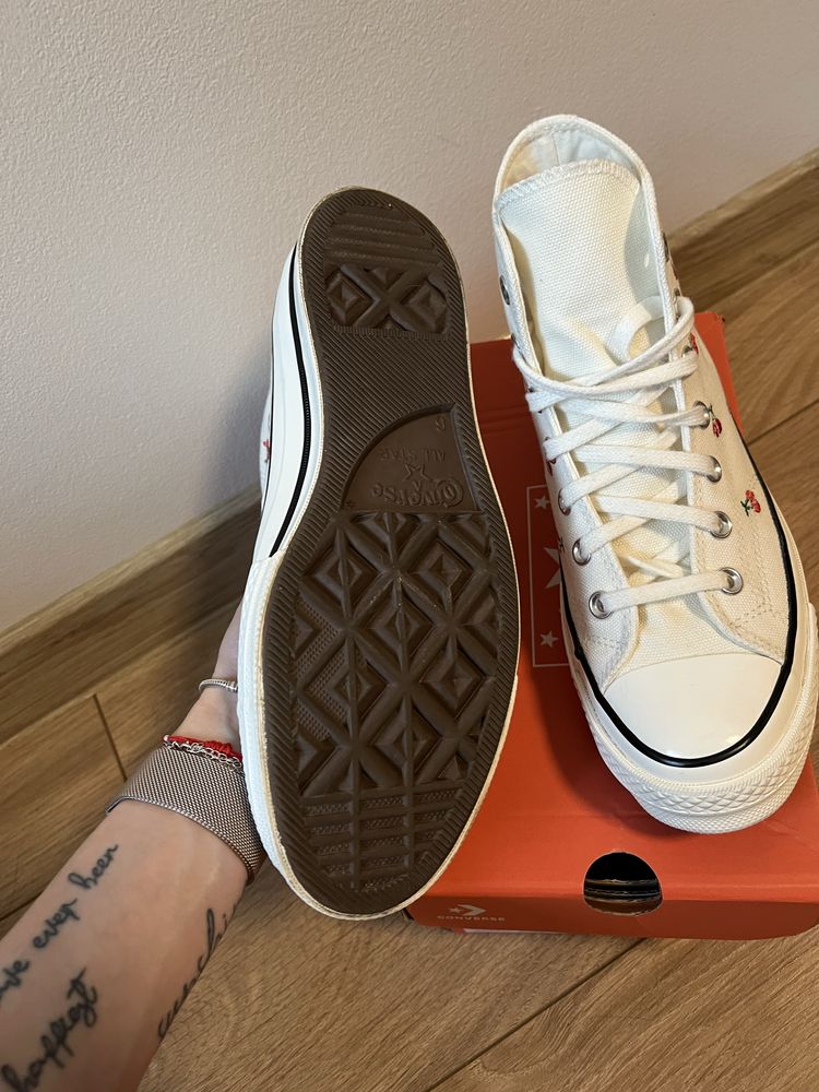 Дамски обувки Converse