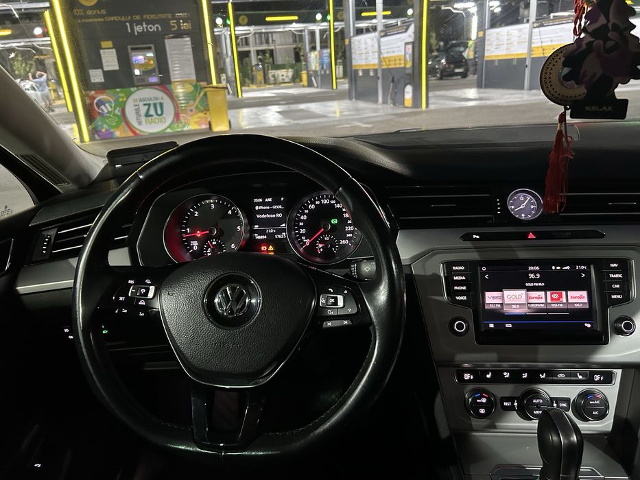 Vand Volkswagen Passat R LINE B8