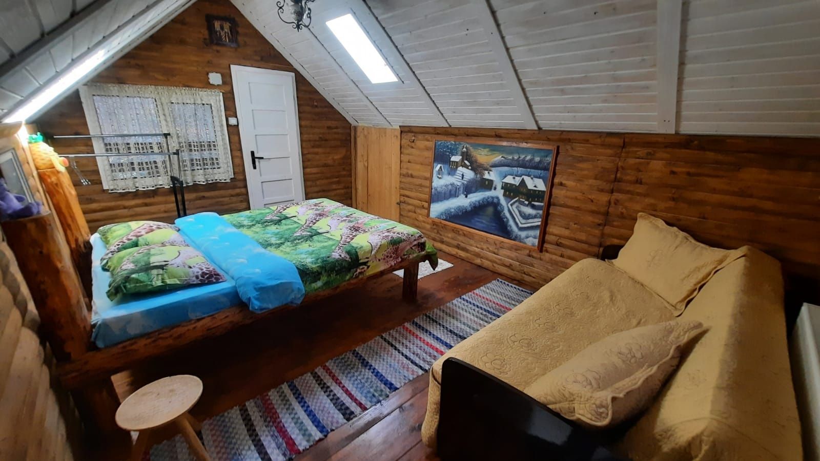 Cabană de închiriat 275 lei TOATĂ  Rustică, Tradițională Apuseni