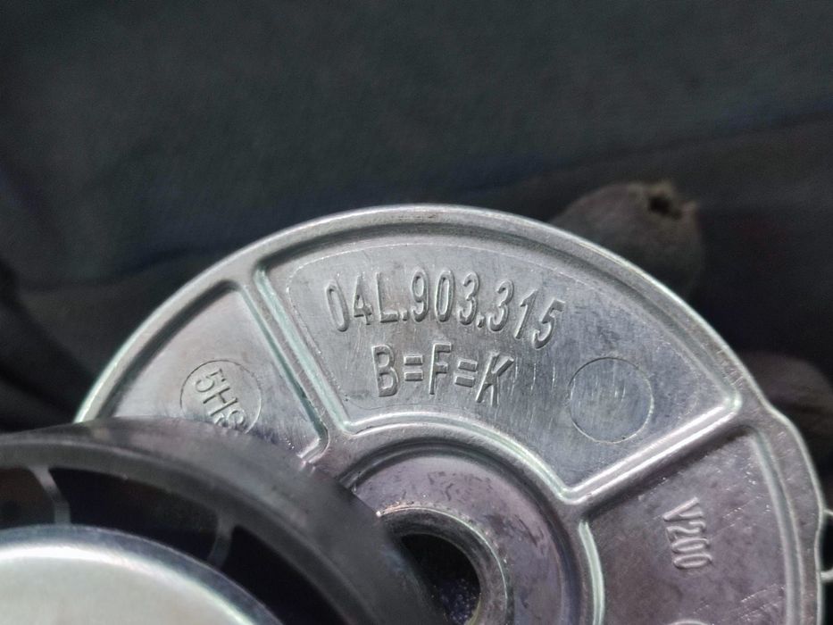 Rola intinzatoare 2.0 tdi deta 04L903315 Audi A4 B9 [2015 - 2020]