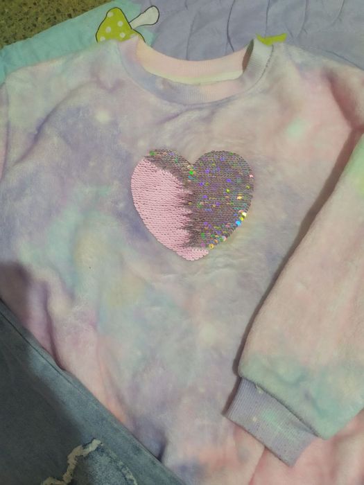 Продаются вещи на девочку