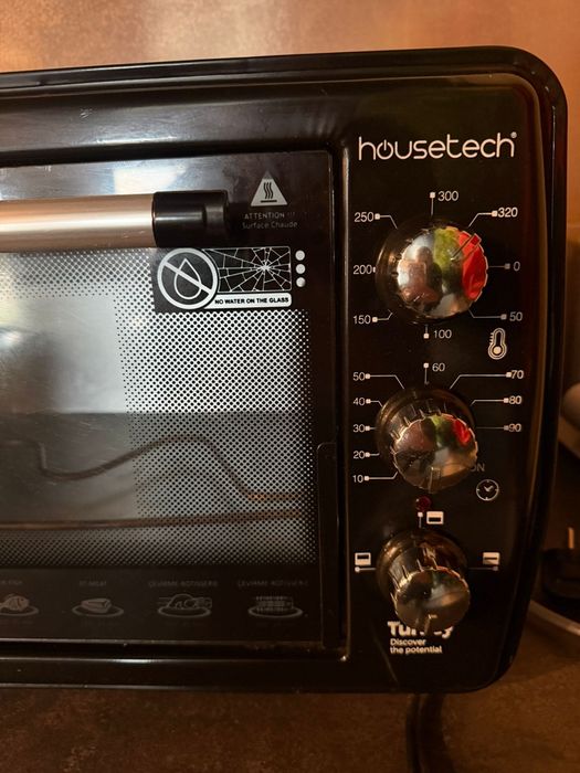 Cuptor electric  Housetech