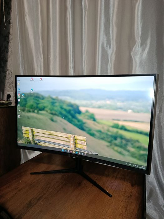 Monitor immer 27 Curved