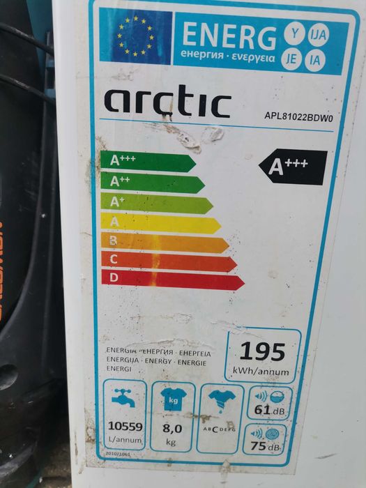 Mașina de spălat automată Arctic 8kg perfect funcțională