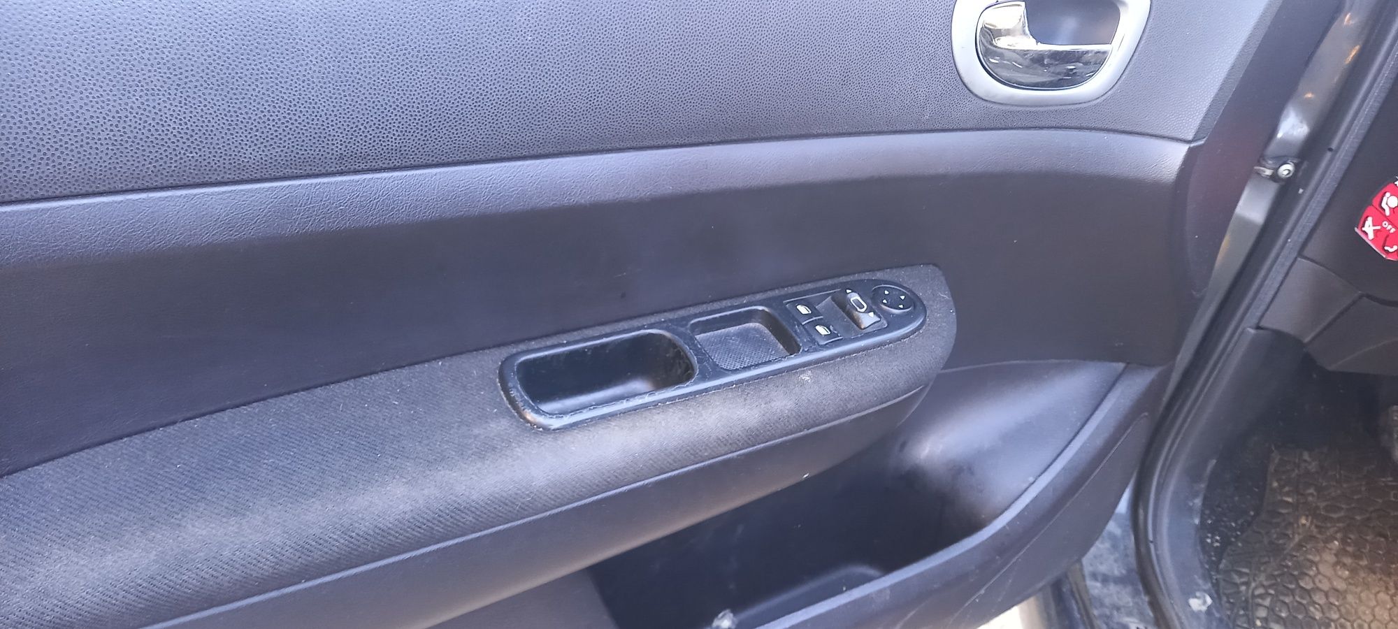 Peugeot 307 2.0 HDI 107 110к.с. на части